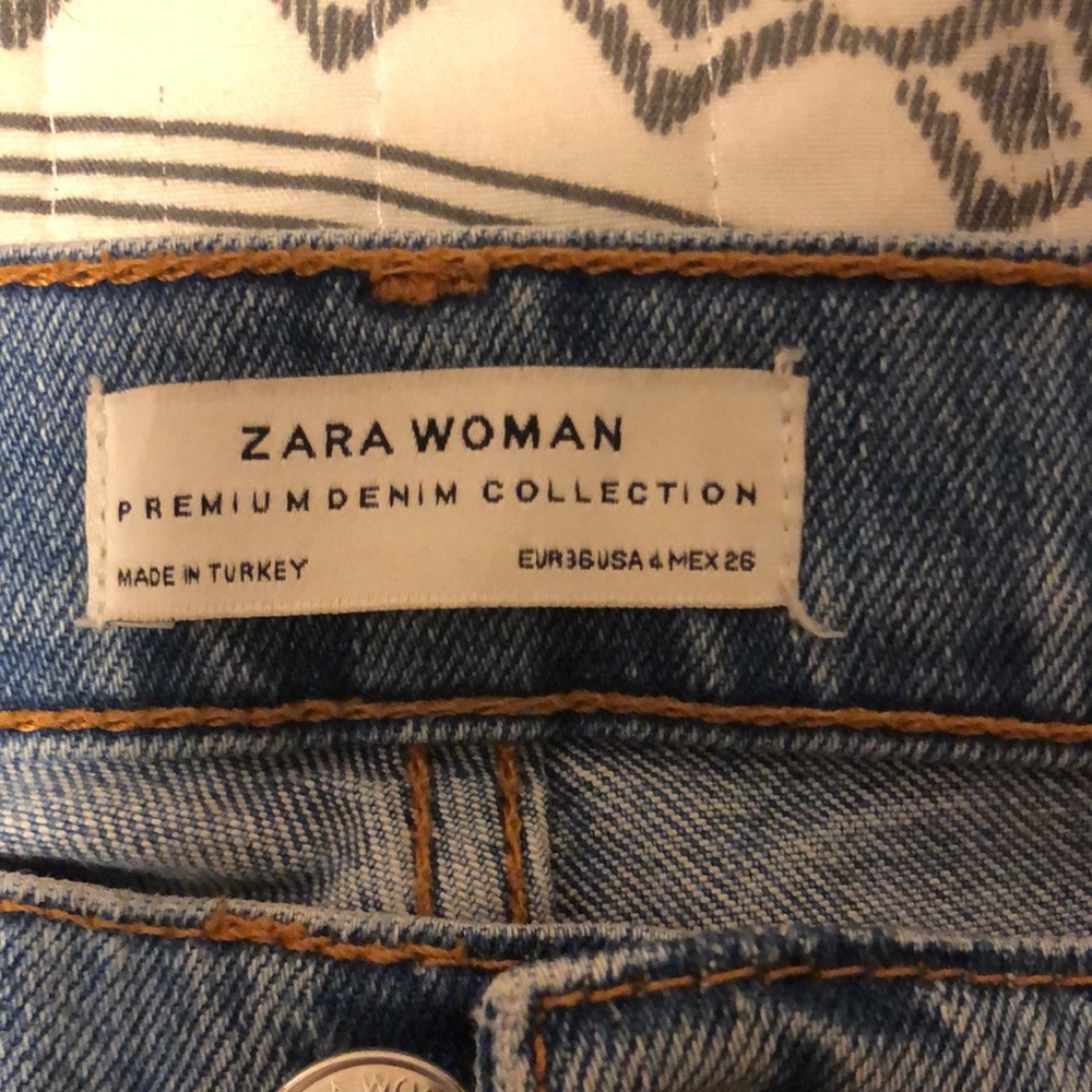 Zara Embroidered Distressed Jeans - Picture 2 of 7
